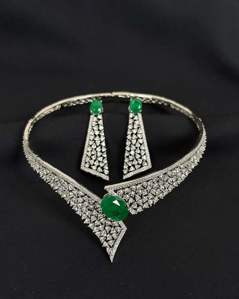 Diamond Garland Hasli