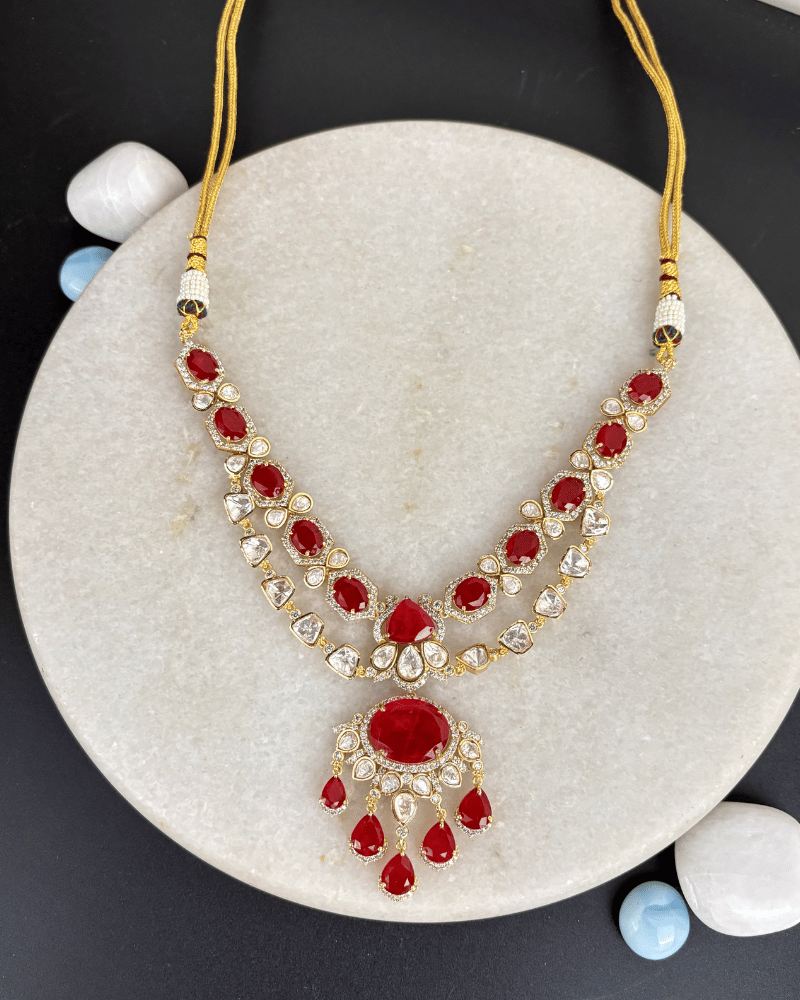 Ruby Rani Moissanite Haar | Screw Back | 18K Gold Plating