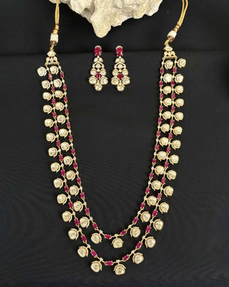 Rubaayat Moissanite Long Haar | Screw Back | 18K Gold Plating