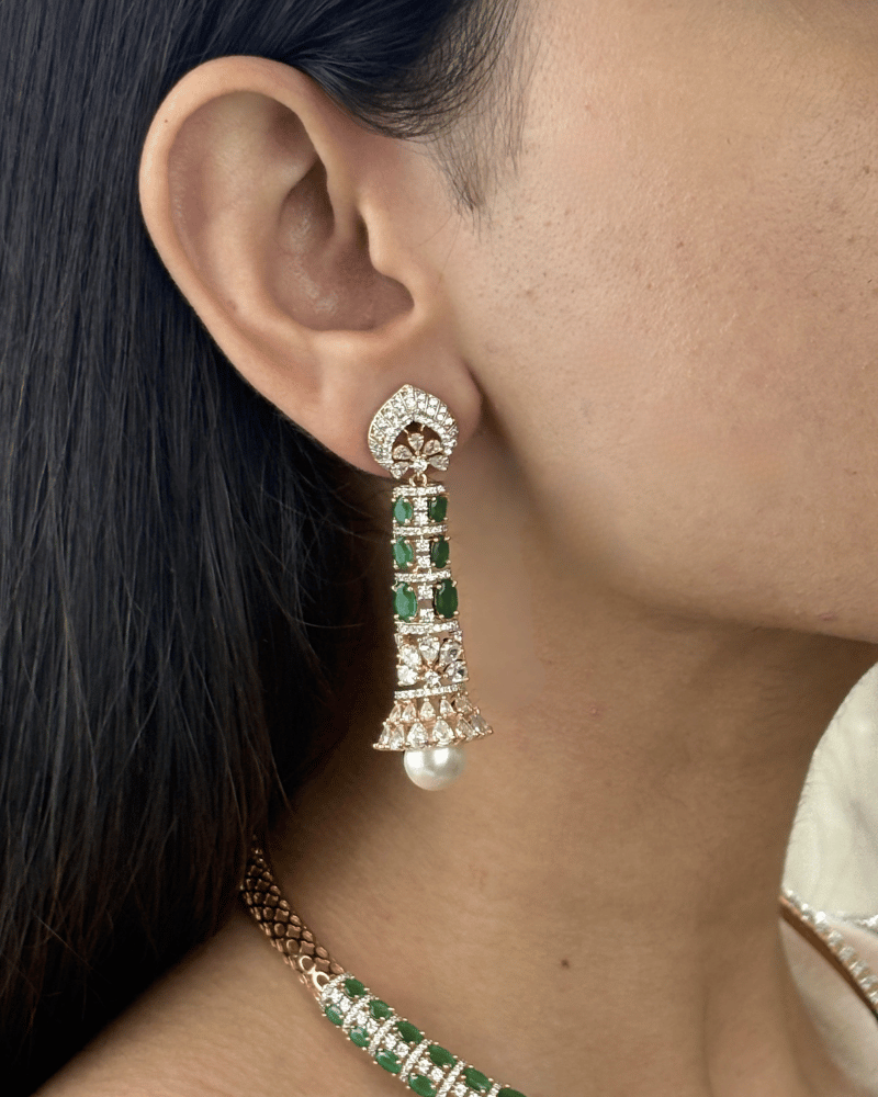 Rajrekha Emerald Pearl Hasli | 18K Gold Plating