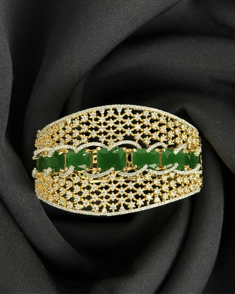 Maheera Emerald Bracelet | Openable