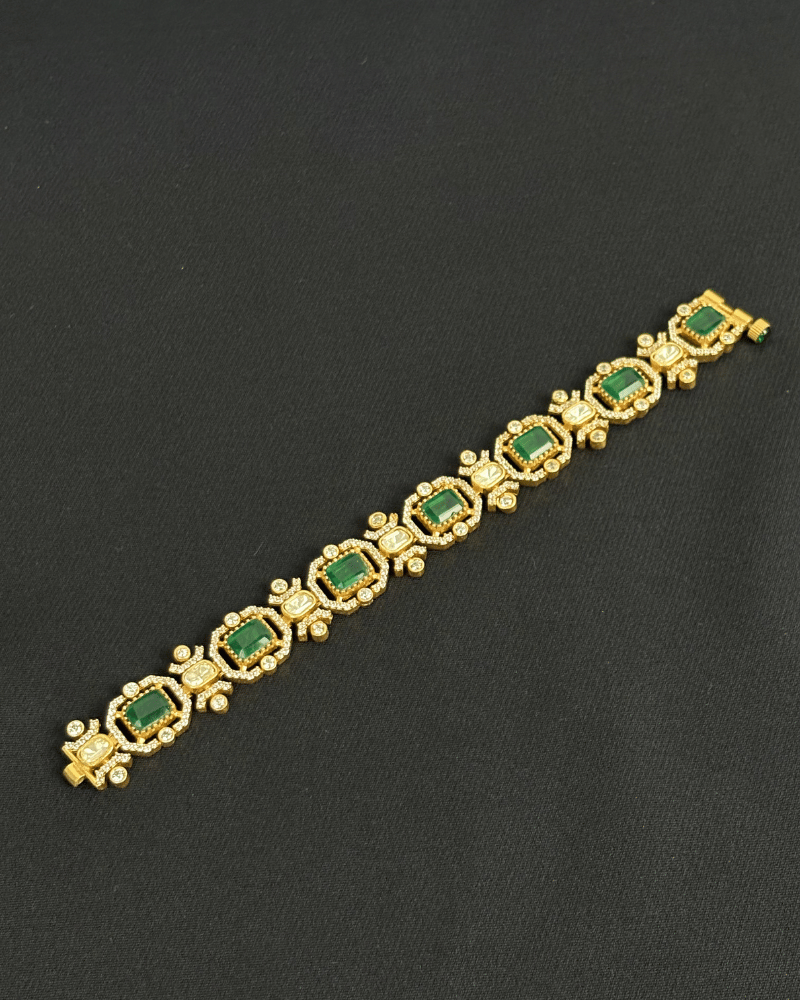 Sirsha Emerald Moissanite Link Bracelet | Openable | 18K Gold Plating