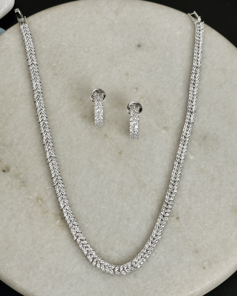 Leafline Diamond Necklace | Rhodium Plating | Silver