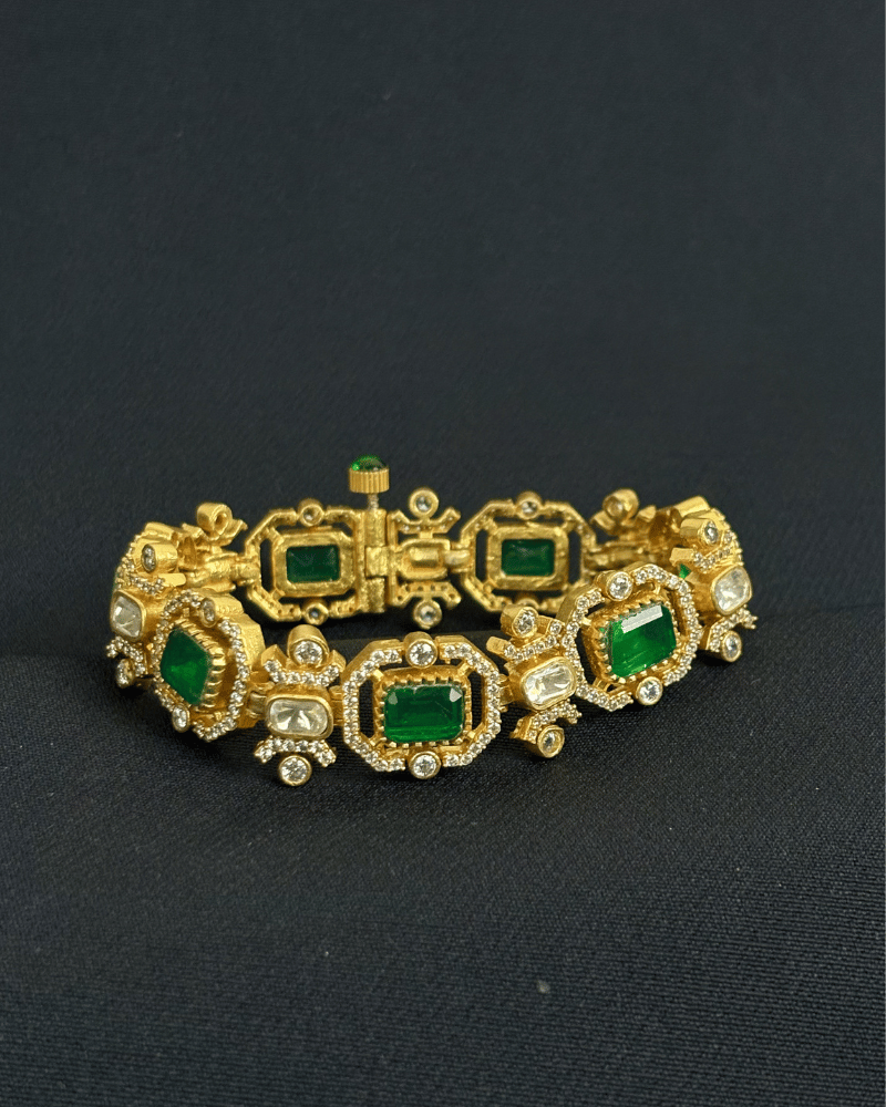 Sirsha Emerald Moissanite Link Bracelet | Openable | 18K Gold Plating