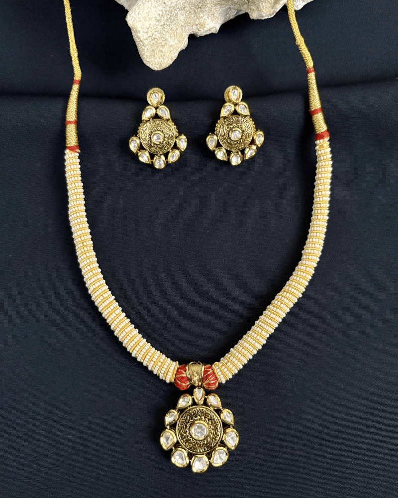 Rajsi Kundan Hasli With Layered Pearl | Mint Work