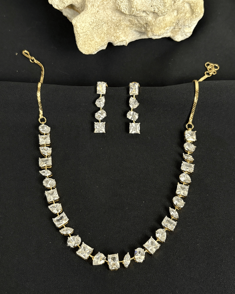Crystaline Necklace Set
