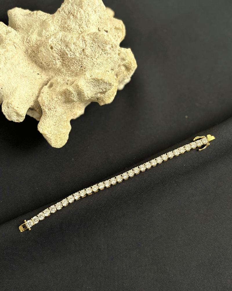 1.5 Pointer Tennis Bracelet | Gold Plaing