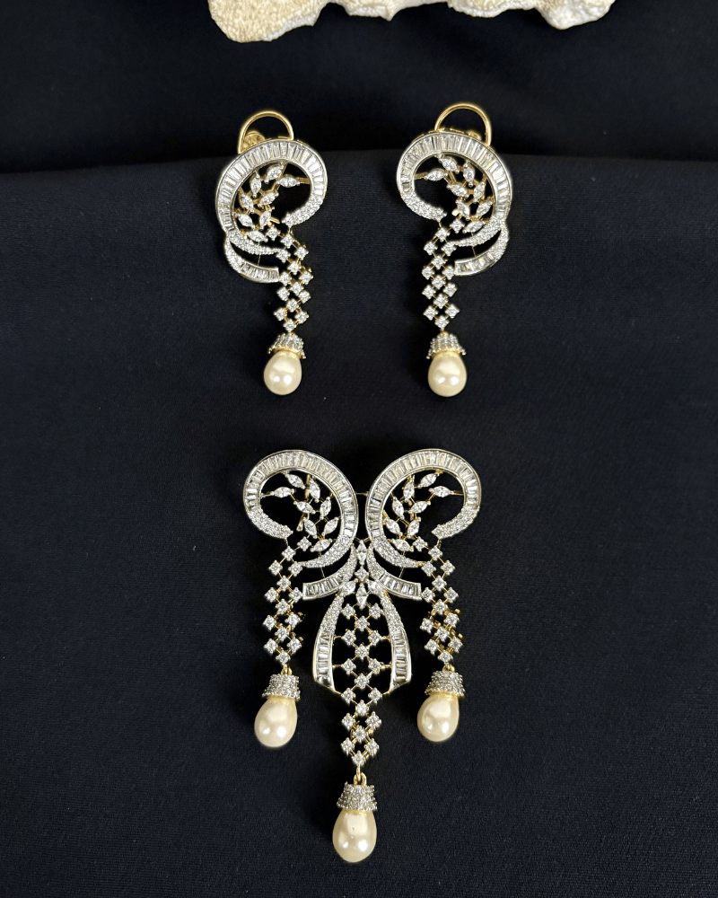 Imperial Twin Swirl Diamond Pendant With Moti Drops | Big Size | Screw Back