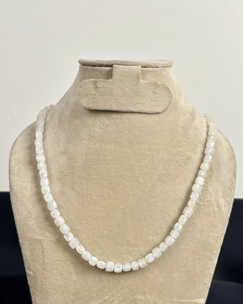 Single Line White Natural Moonstone Mala ( 20 Inches)