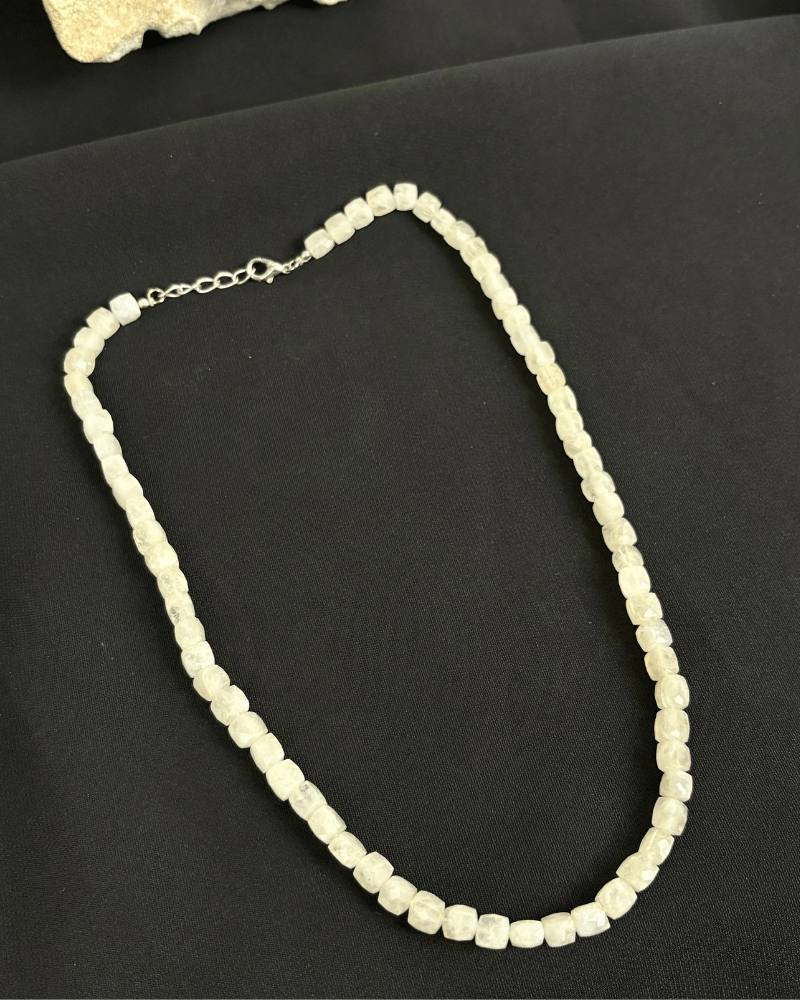 Single Line White Natural Moonstone Mala ( 20 Inches)