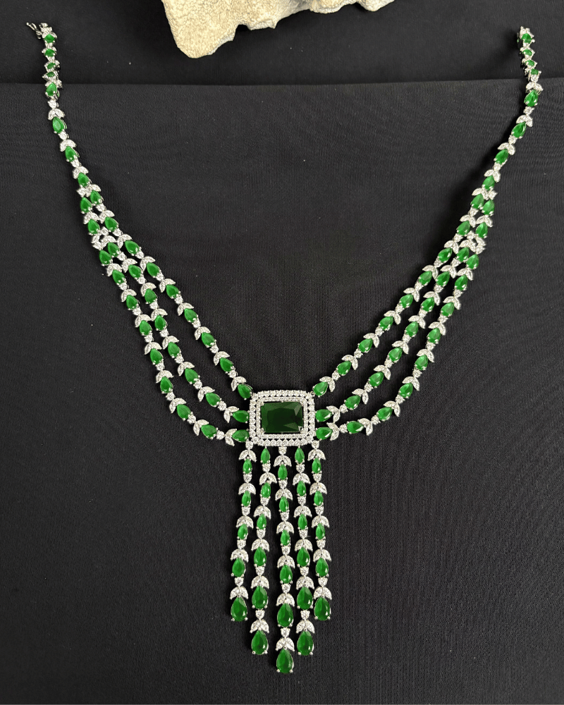 Elvara 3 Layer Emerald Haar | Rhodium Plating