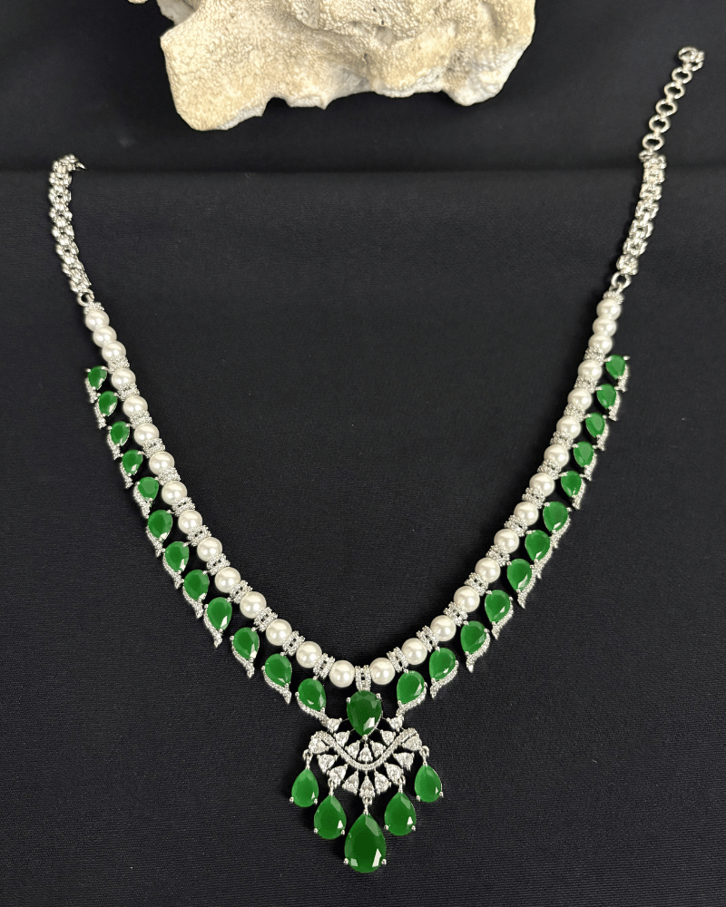 Elara Emerald Empress Necklace