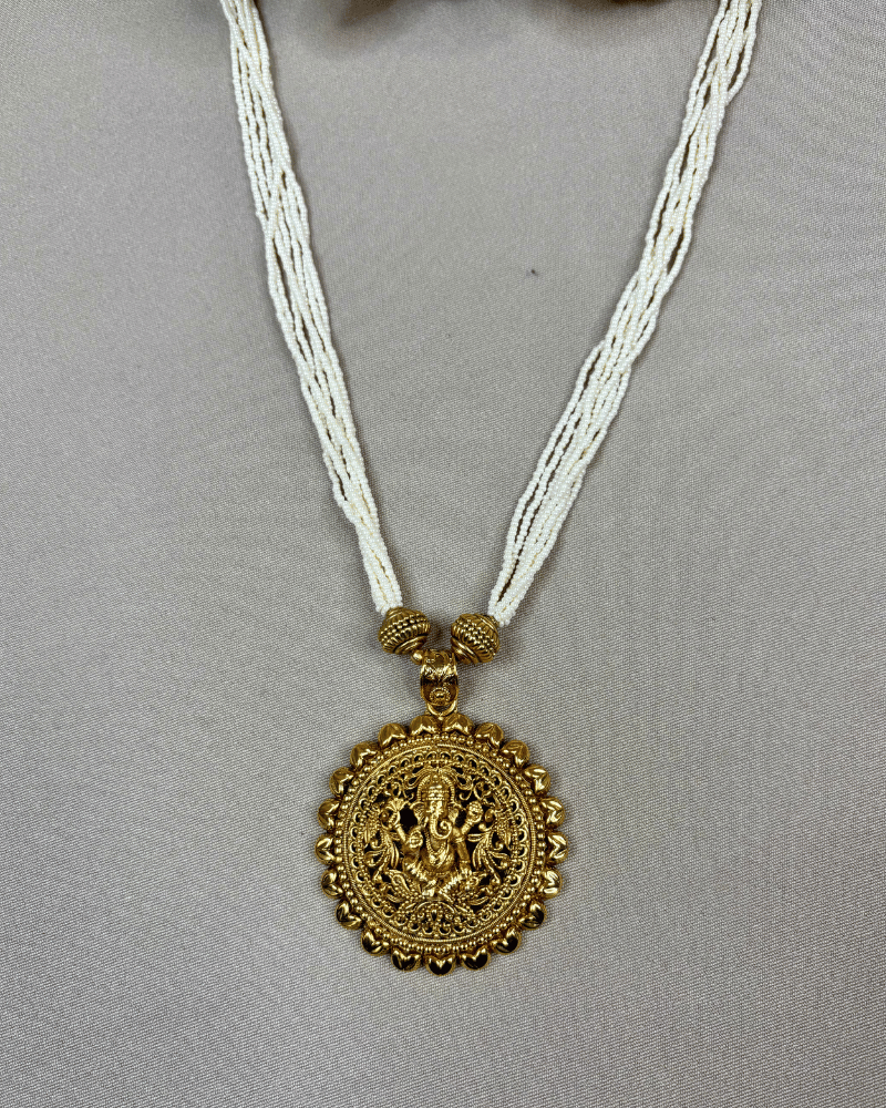 Royal Ganesha Pendant With White Moti Beads