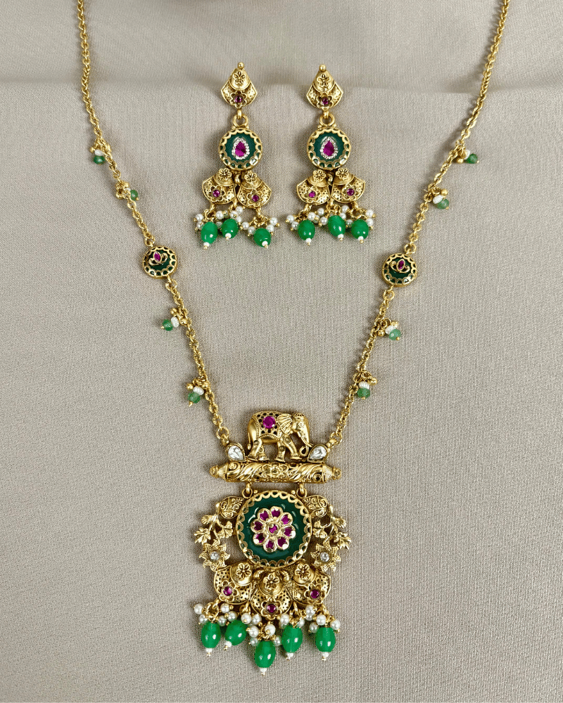 Rajwada Haathi Pendant