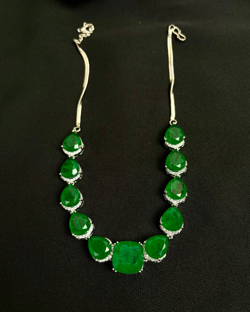 Elaria Emerald Necklace
