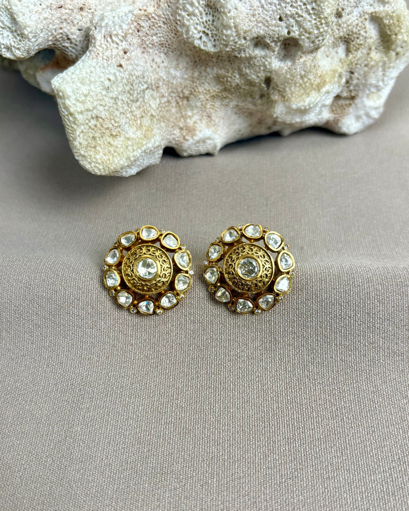 Ishani Kundan Studs | Screw Back