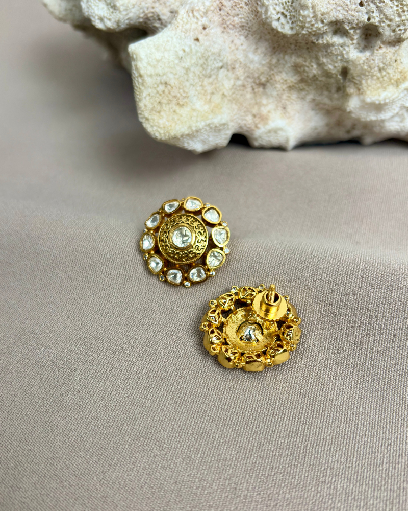 Ishani Kundan Studs | Screw Back