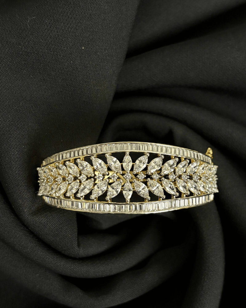 Zivara Crown Diamond Bracelet | Openable