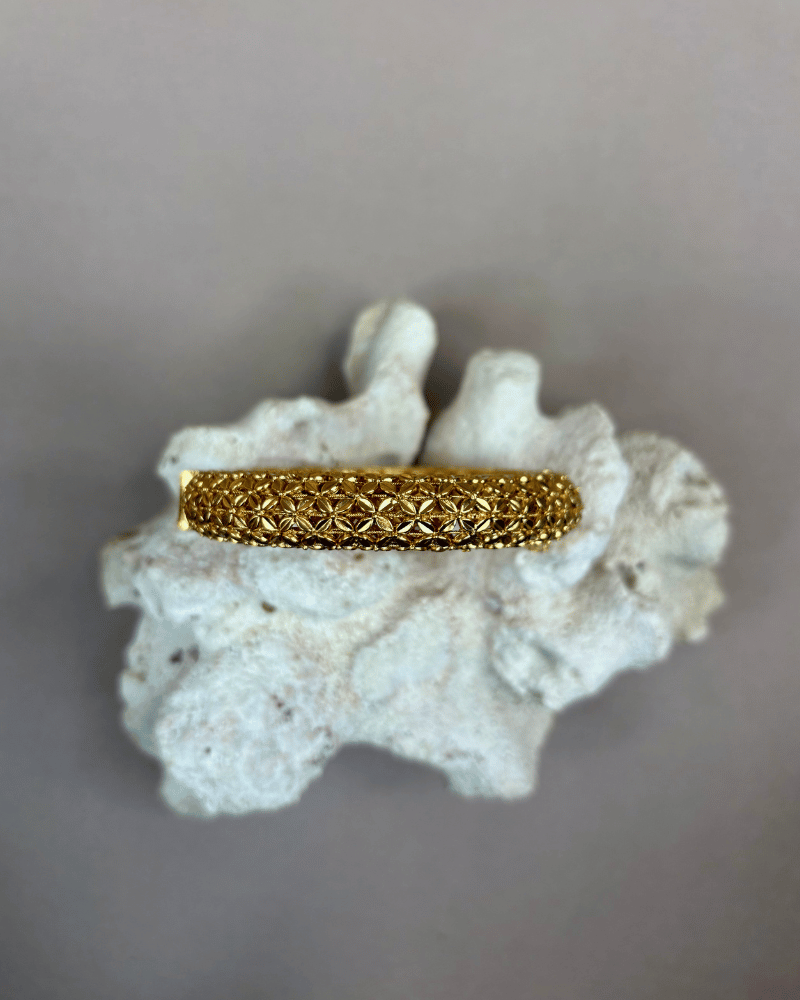 Golden Floral Bangle | Single Piece | 18K Gold Plating