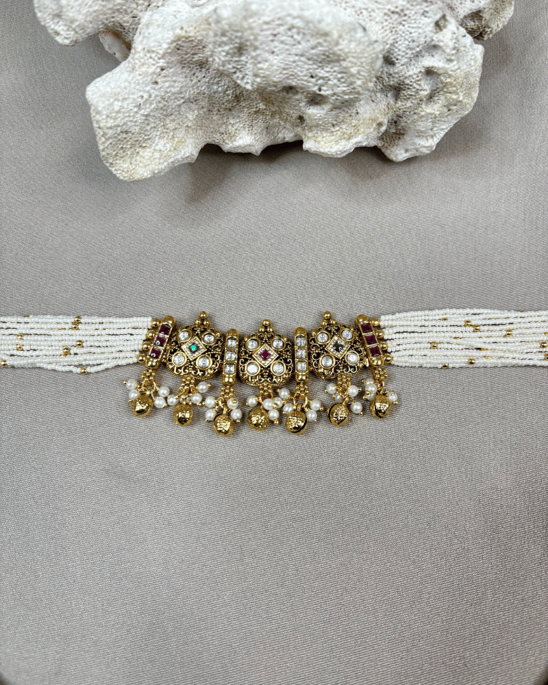 Suvarna Choker In White Beads