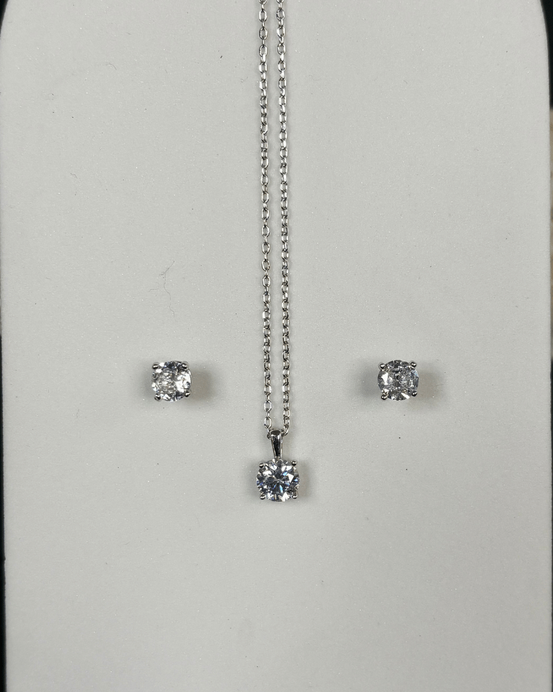 Eternal Solitaire Pendant Set