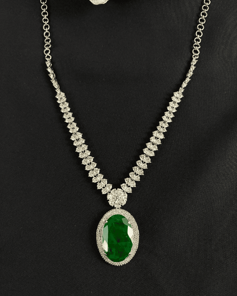 Forest Oval Emerald Necklace