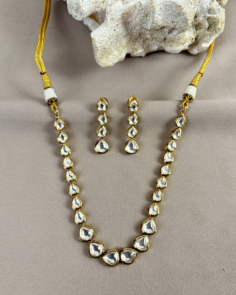 Single Line Kundan Necklace
