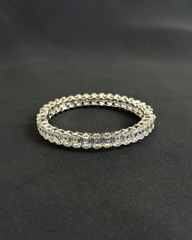 1 Pointer Emerald Cut Diamond Bangle | Rhodium Plating