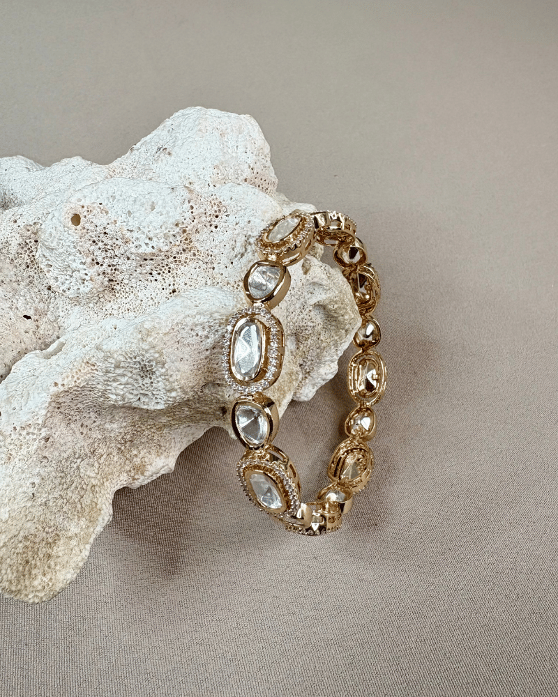 Single Line Kundan Bangle