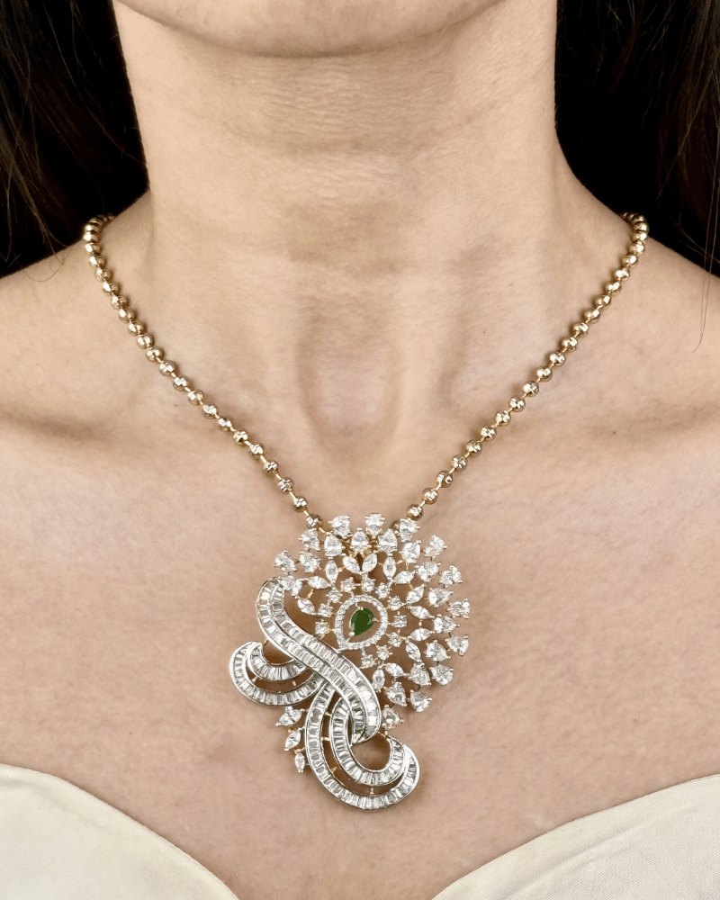 Aarika Leher Emerald Diamond Pendant Set | Big Size | Screw Back