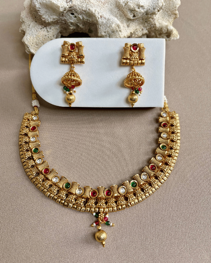 Mewar Golden Necklace Set