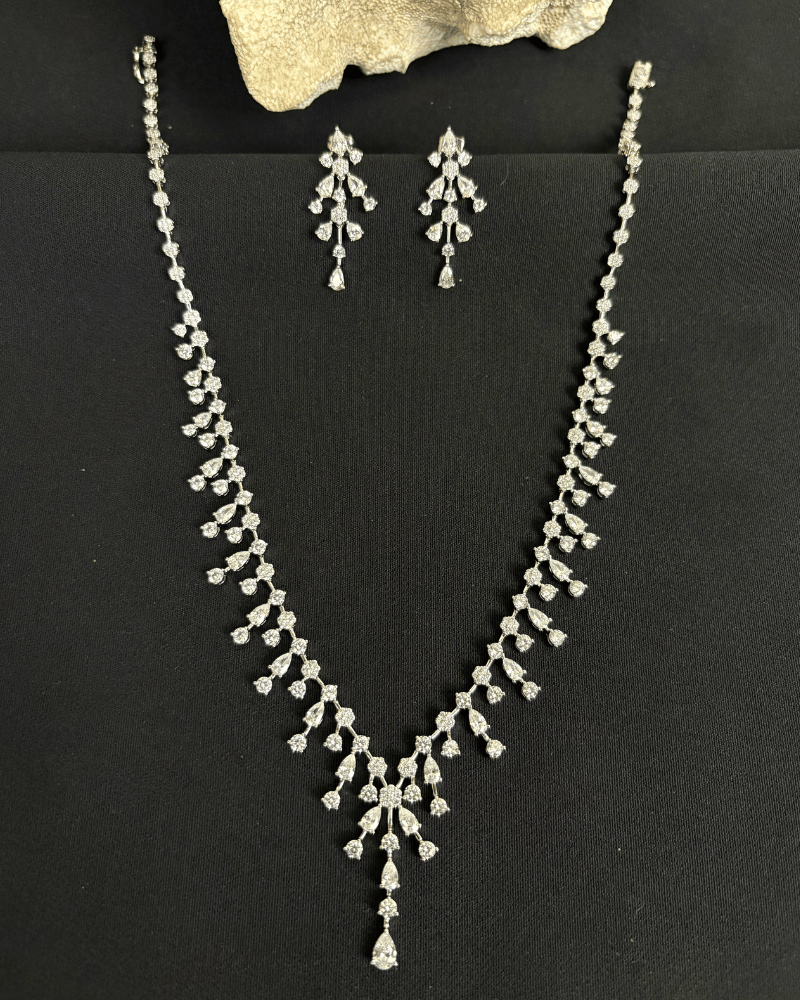 Medina Droplets Necklace | Rhodium Plating