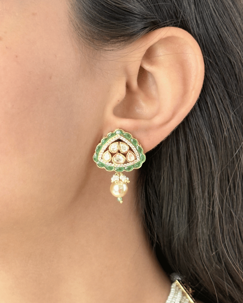 Moti Panna Emerald Moissanite Choker | Screw Back | 18K Gold Plating