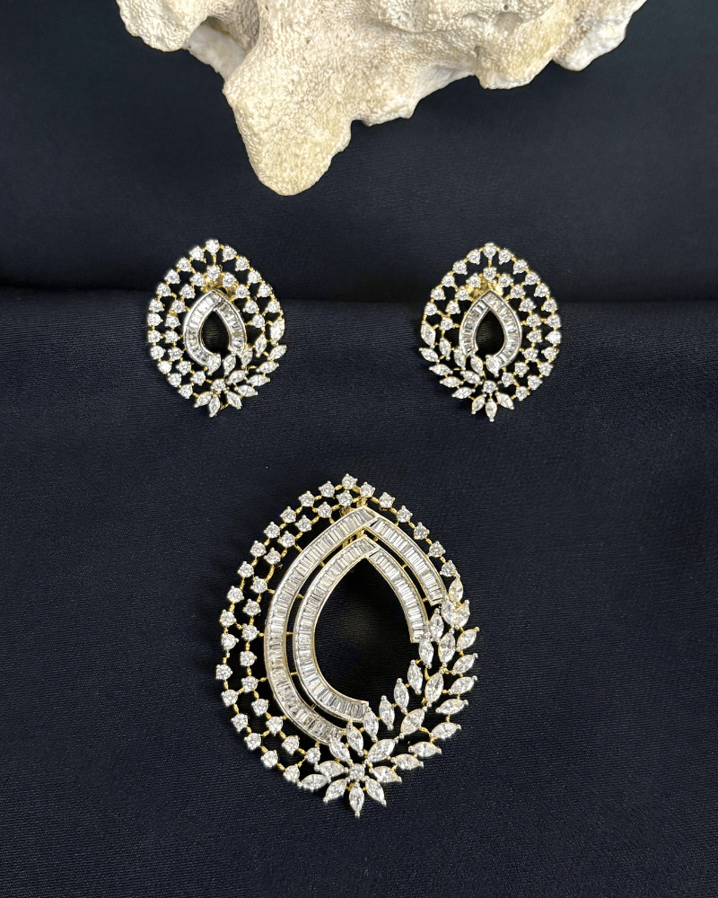 Elanora Diamond Pendant | Big Size