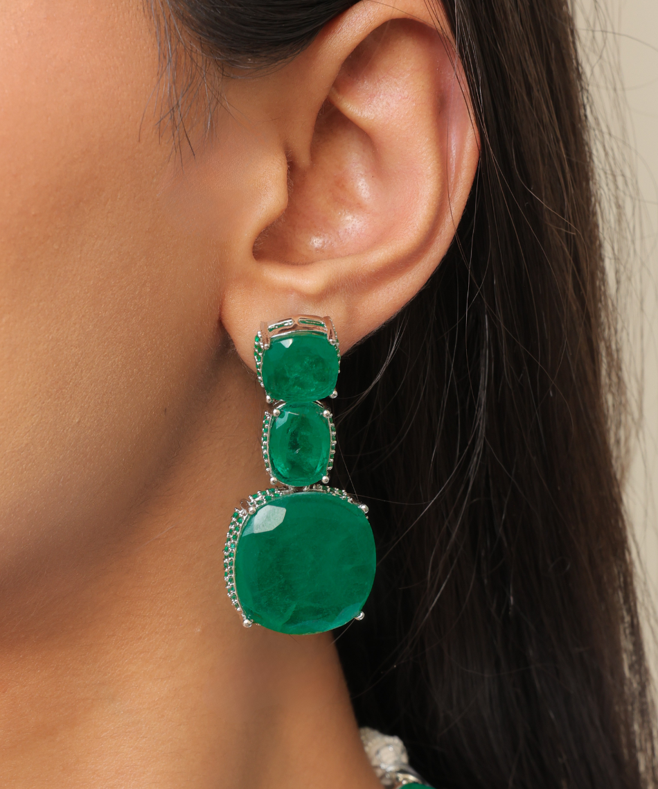 Meherbaan Royal Three Layer Emerald Necklace