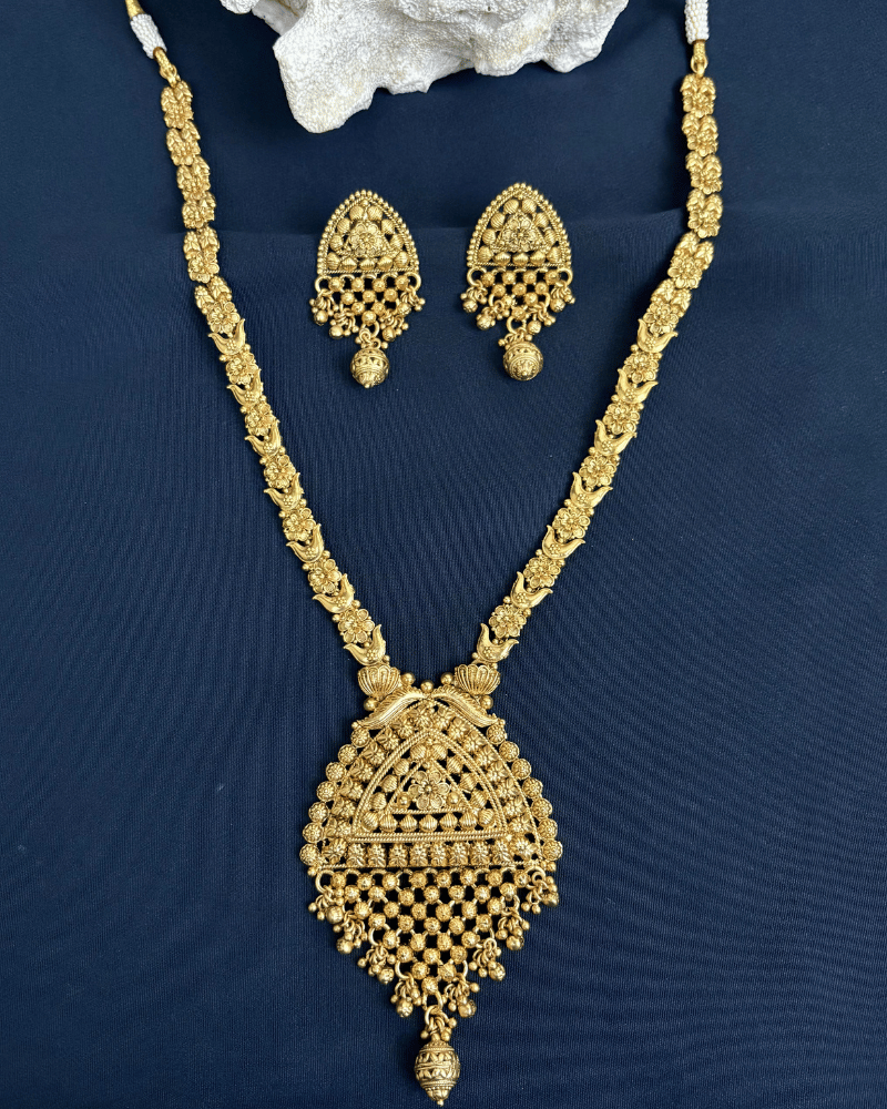 Swarn Mahal Long Golden Haar