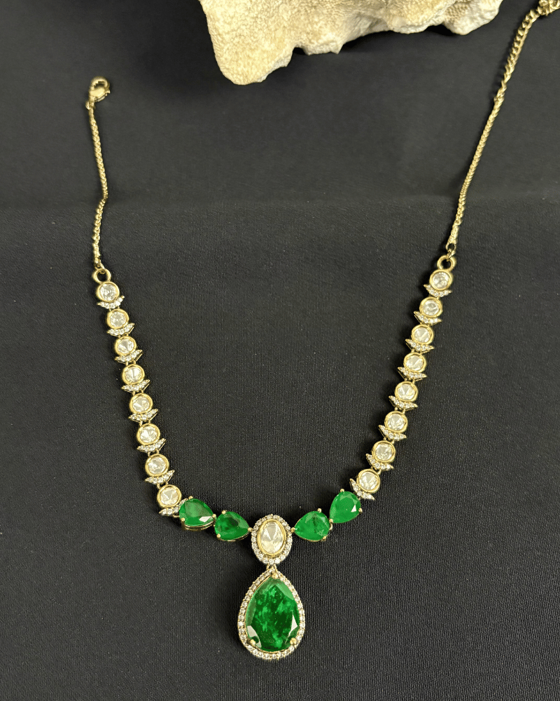 Emerald Polki Antique Necklace