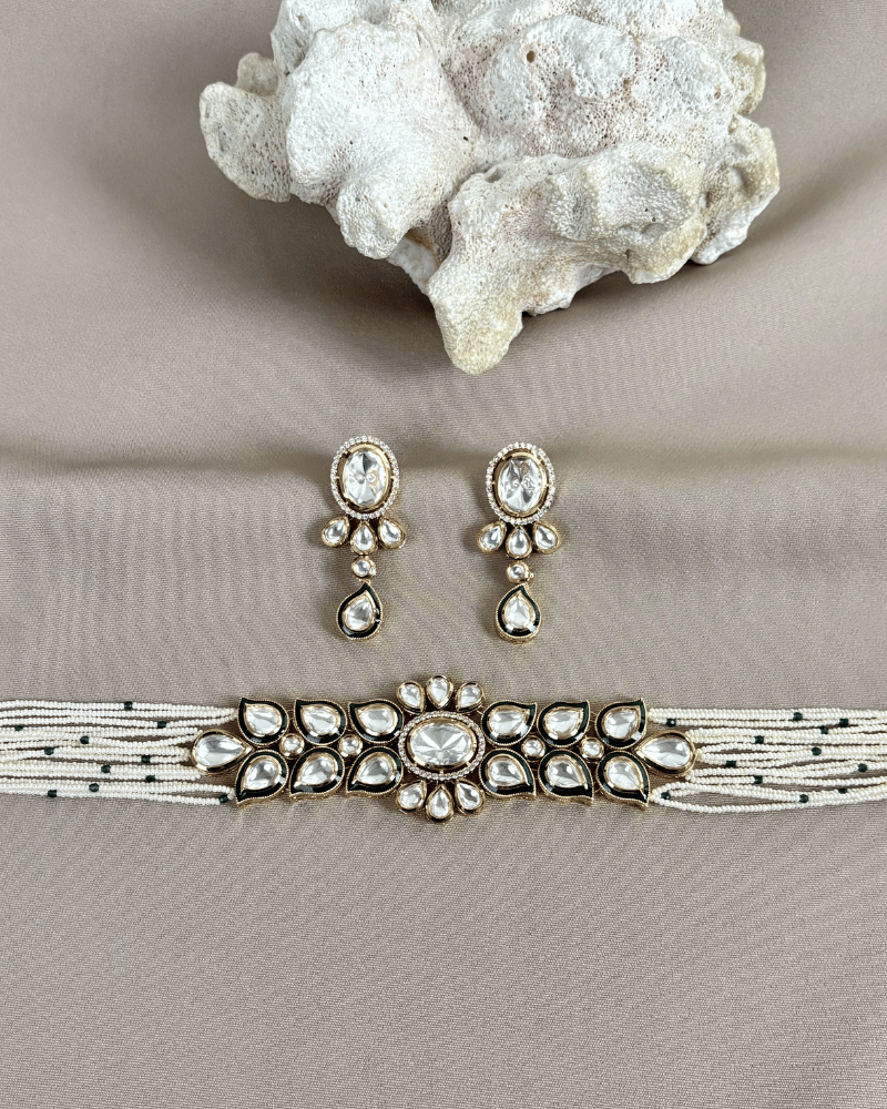 Amrita Kundan Choker